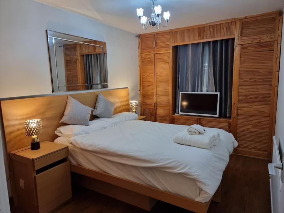 1 Bedroom Flat In Zone 1 Appartamento *
