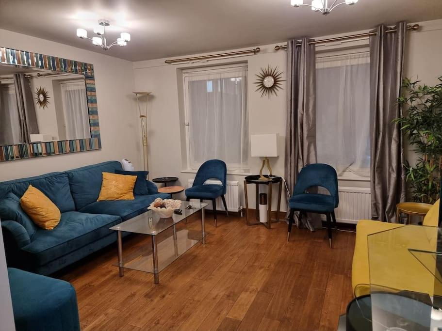 Appartamento 1 Bedroom Flat In Zone 1 Londra