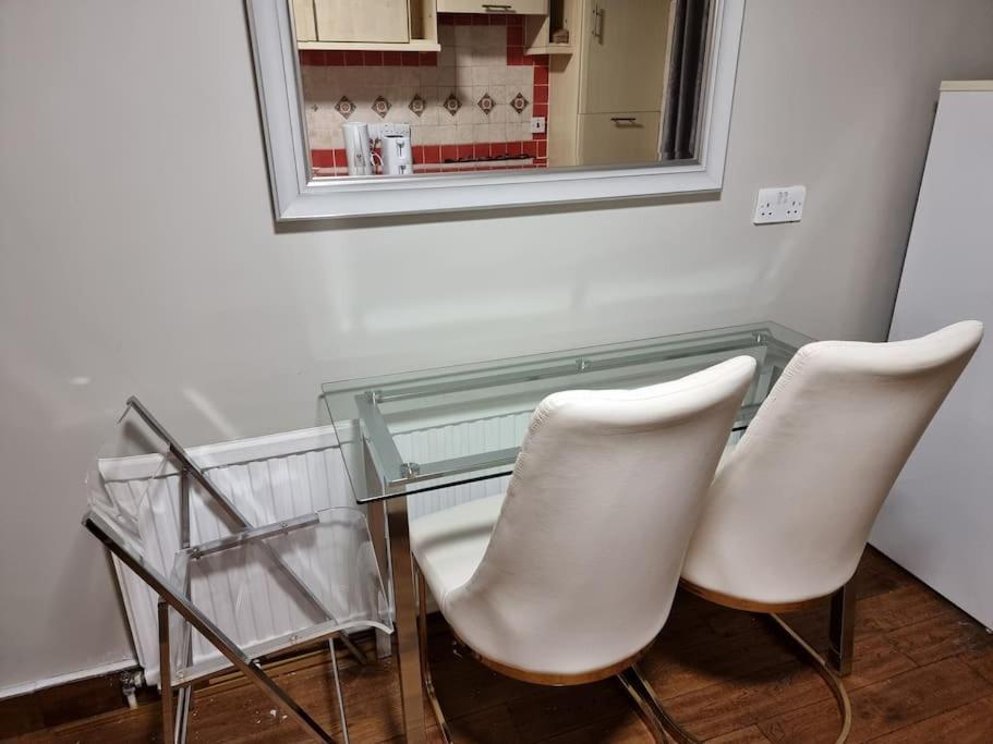 1 Bedroom Flat In Zone 1 * Londra